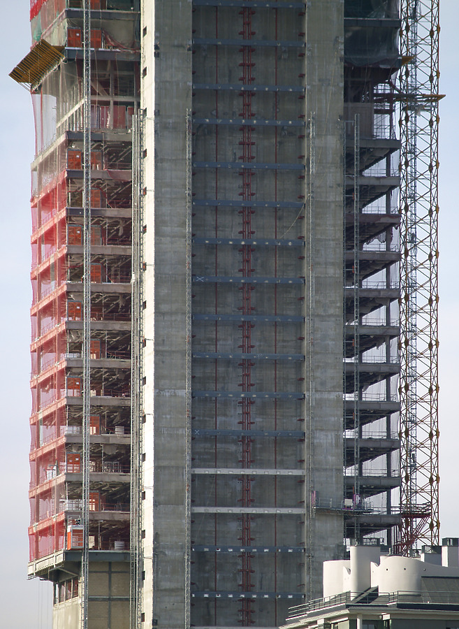 Torre Caja Madrid by Cesar Serrano