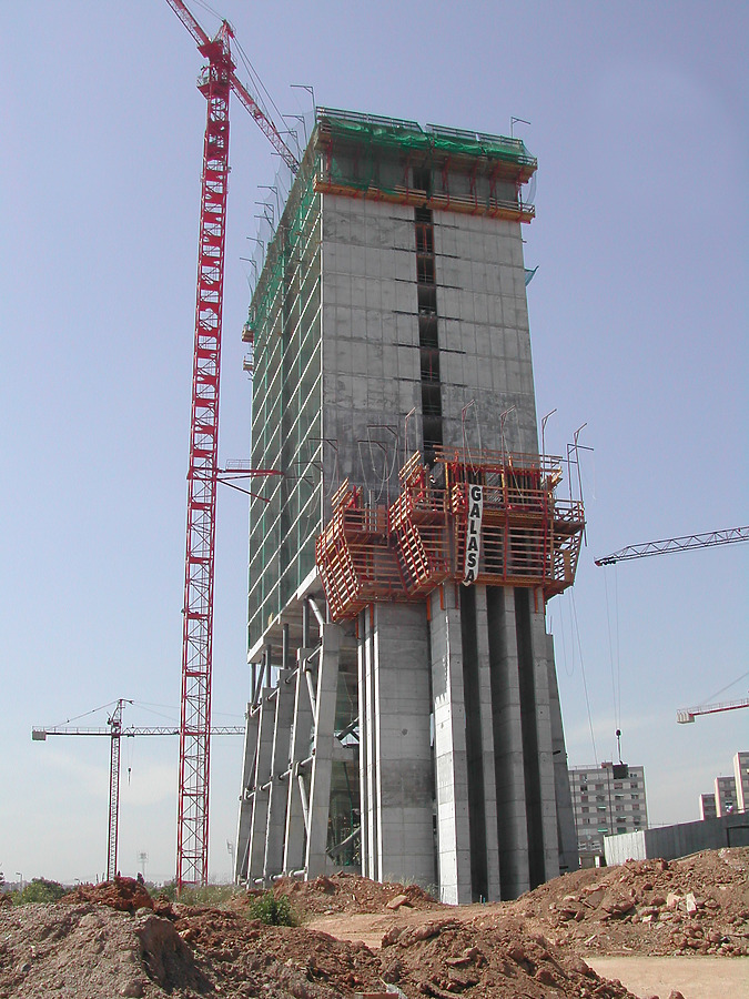 Hesperia Tower by David Guija
