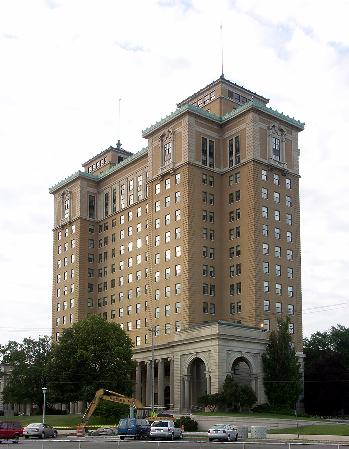 Hart-Dole-Inouye Federal Center by Marshall Gerometta