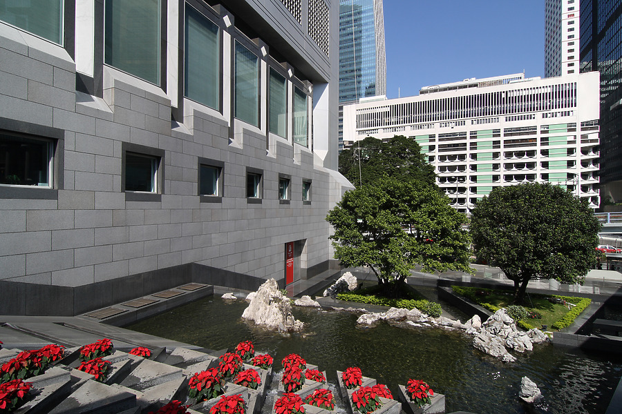 Bank of China Tower by Michiel van Dijk