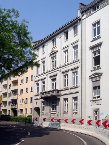 Obermainanlage 26