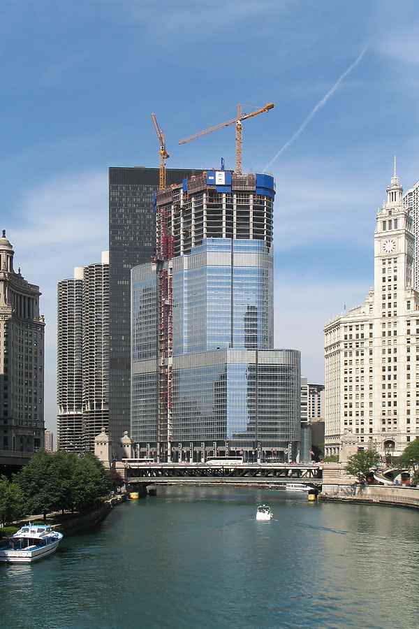 Trump International Hotel & Tower by Michiel van Dijk