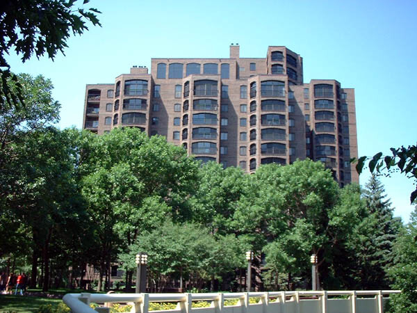102-702-974