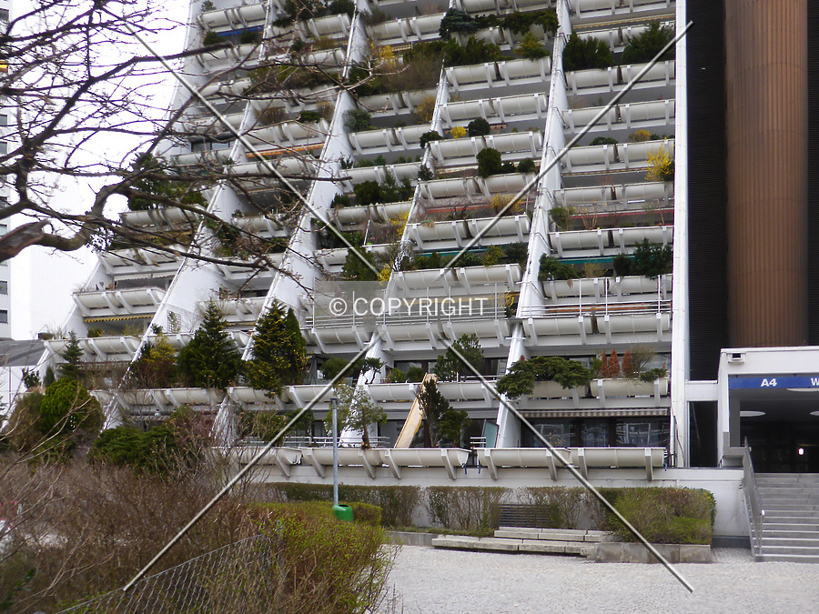 Wohnpark Alterlaa - Block A1-A4 by Nephilim