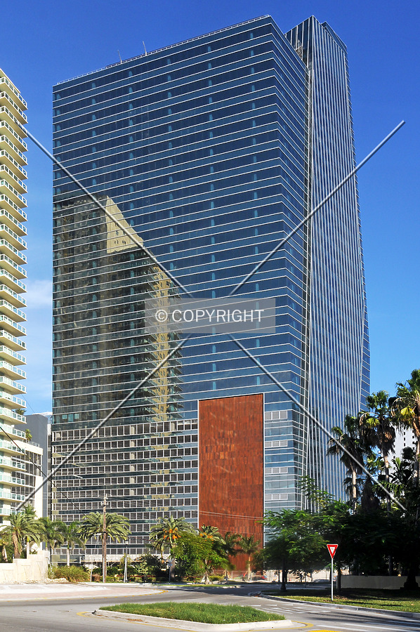 1450 Brickell by Jorge Molina