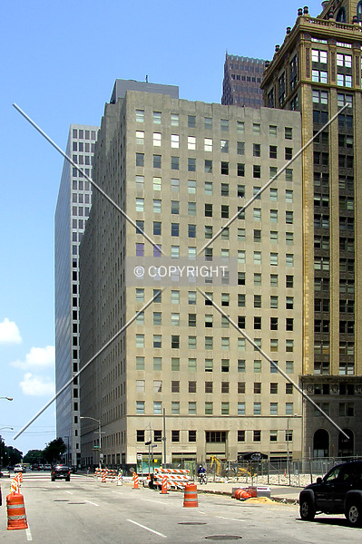 102-935-842