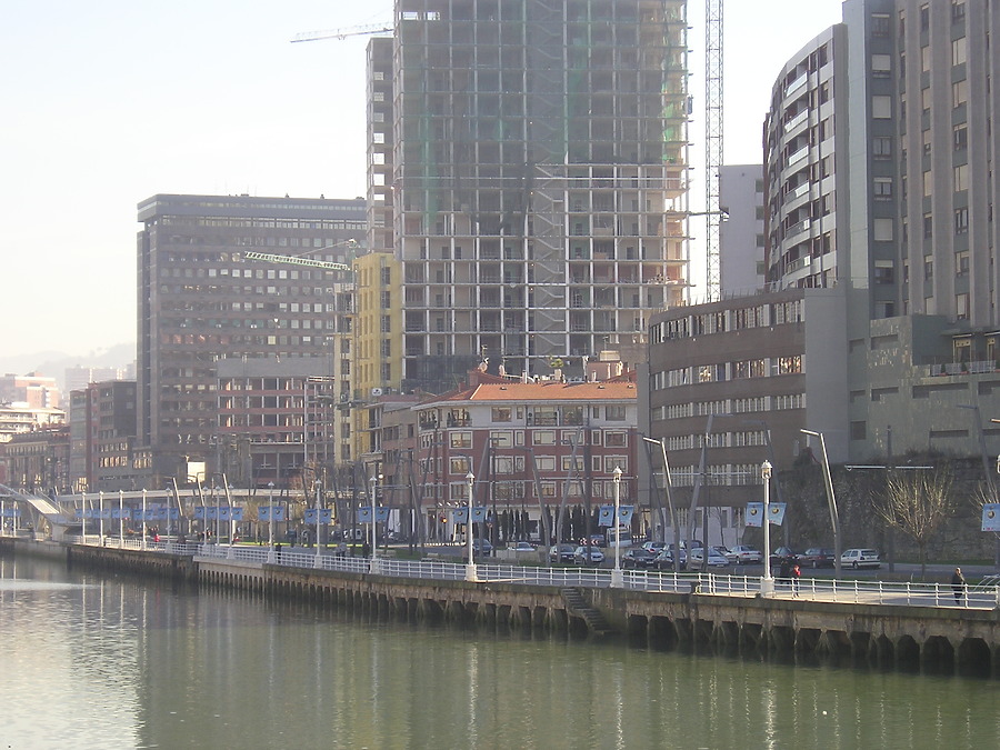 Isozaki Atea I by Mikel Allende