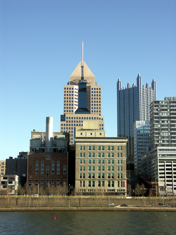 Fifth Avenue Place by Marshall Gerometta