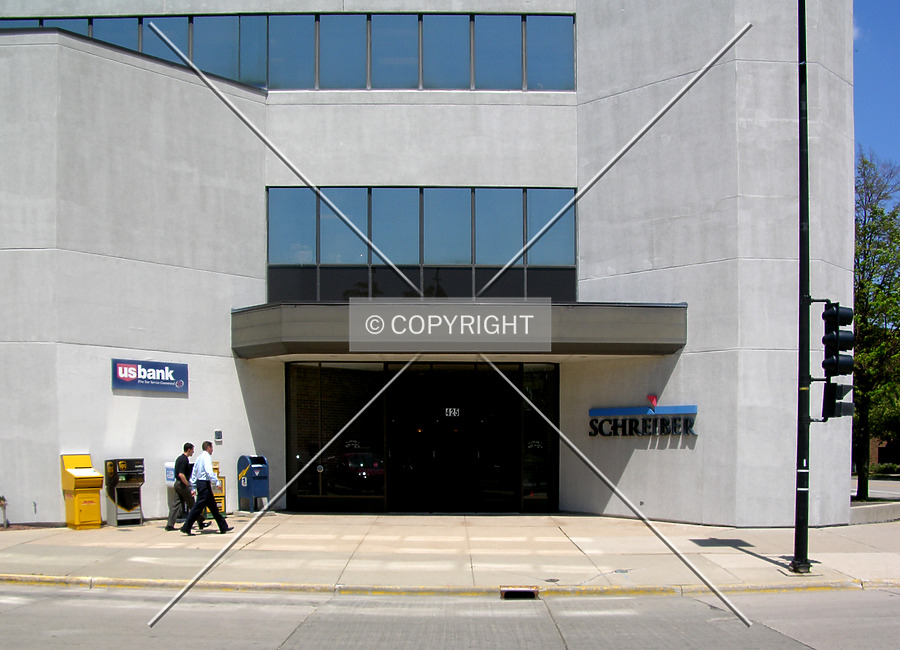 425 Pine Street by Chris Patriarca