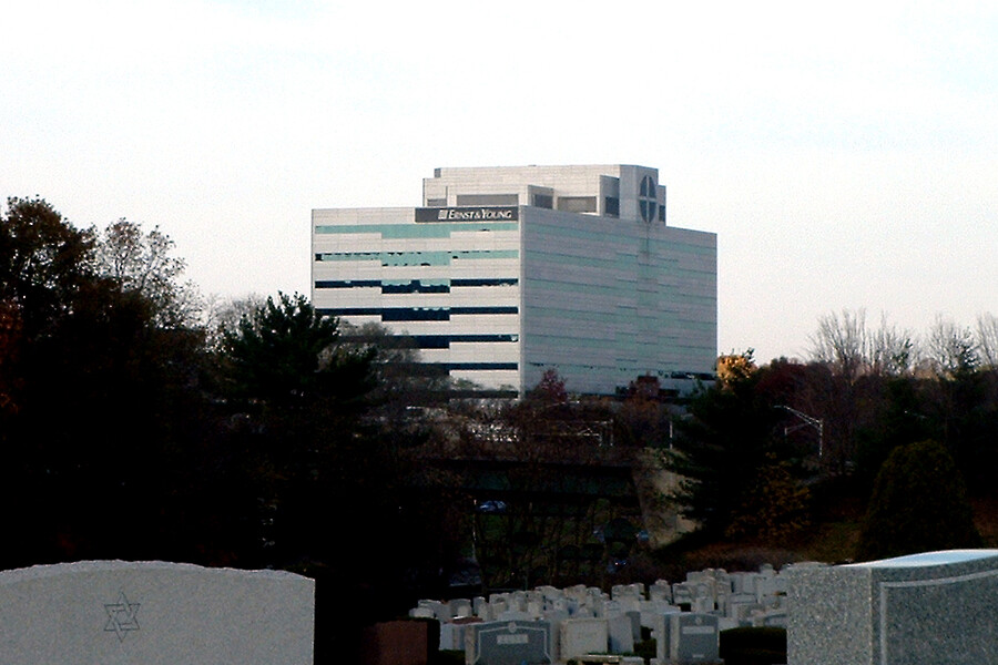 99 Wood Avenue South