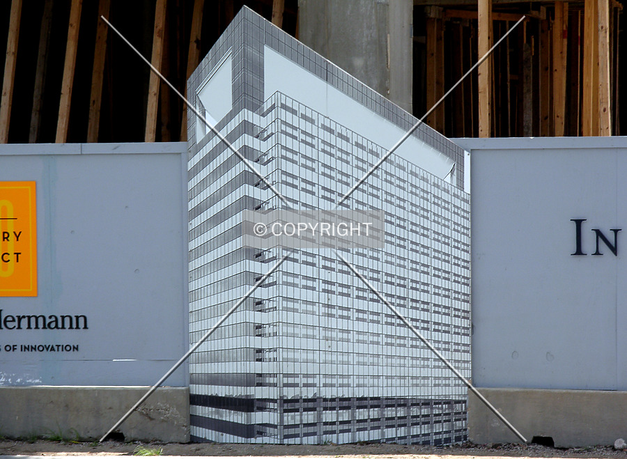 Memorial Hermann Medical Plaza by Chris Patriarca