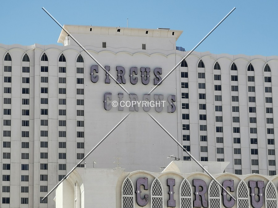 Circus Circus - West Tower by Nephilim