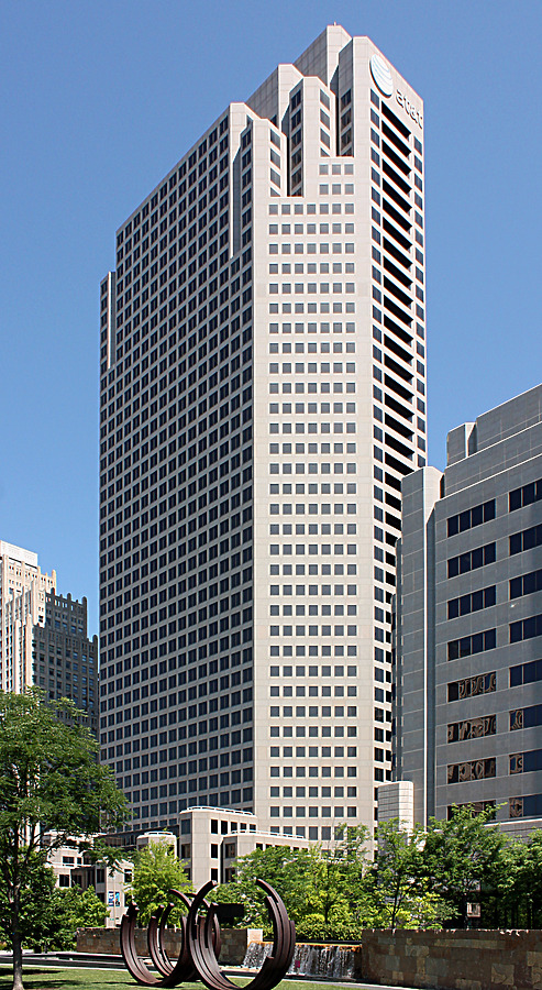 909 Chestnut by Ryan Hildebrand