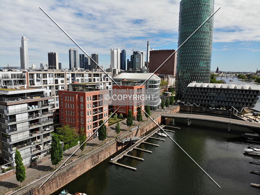 City-Hochhaus by Nephilim