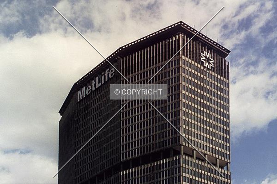 MetLife Building by Nephilim