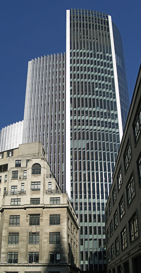The Willis Building by Cesar Serrano