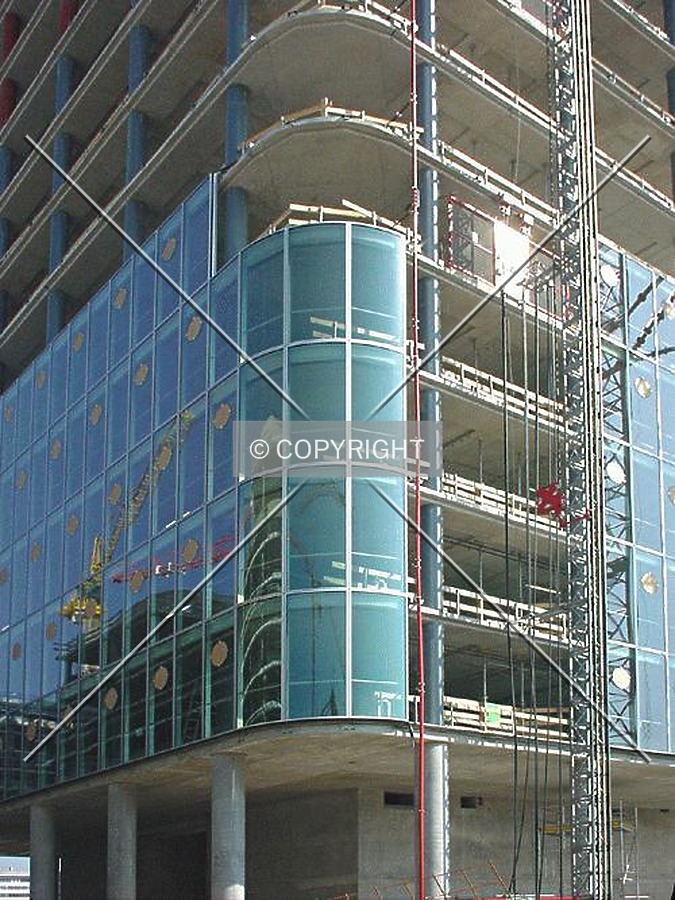 Hochhaus Uptown München by Nephilim