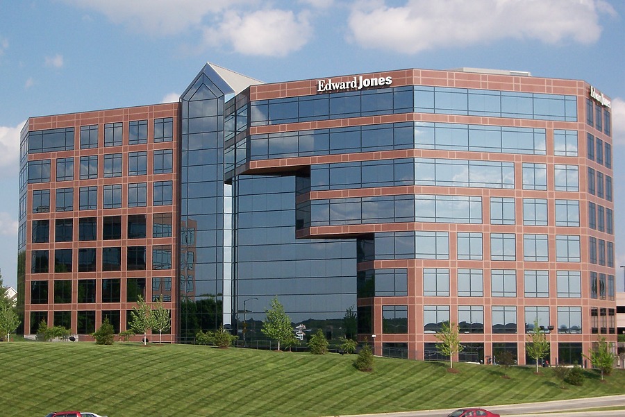 Manchester/270 Office Center III by Ryan Hildebrand