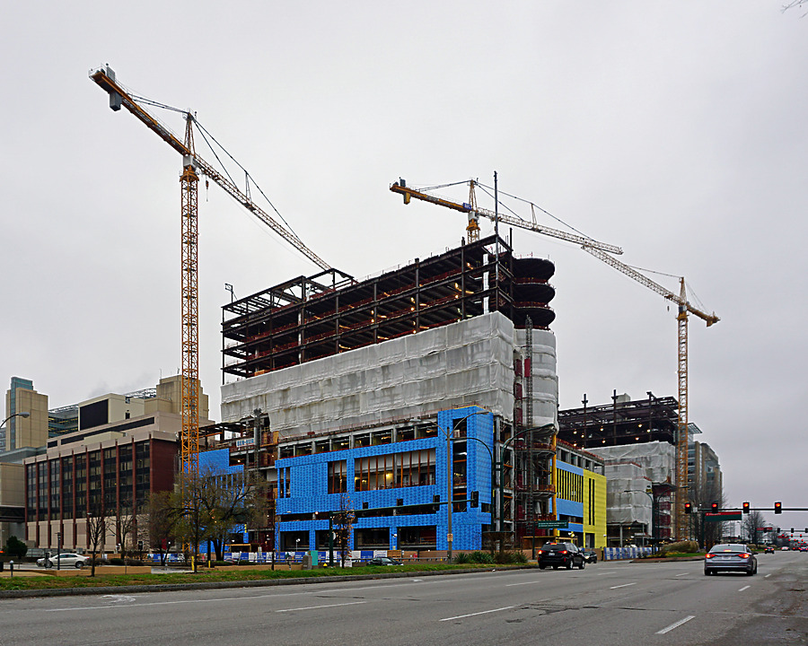 Barnes-Jewish Parkview Tower by Ryan Hildebrand