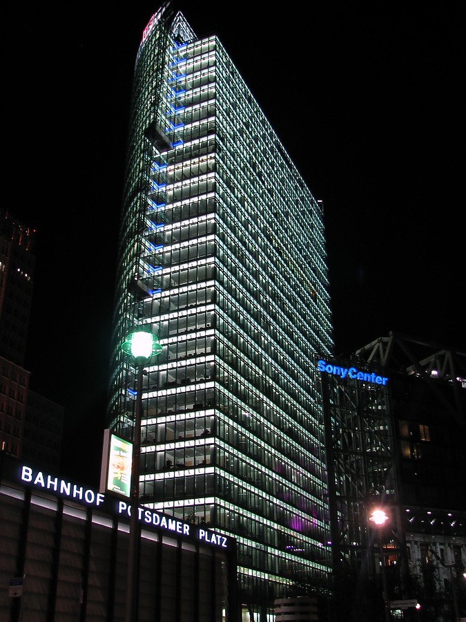 Bahn Tower by Edoardo Marchetti