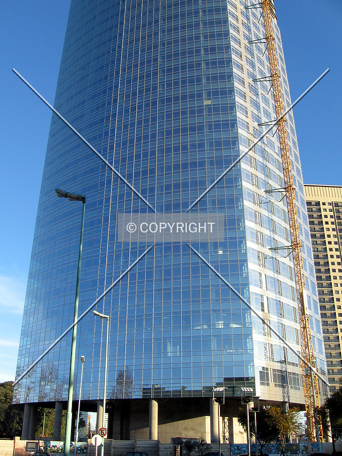 Torre Repsol YPF by Maximiliano Buono