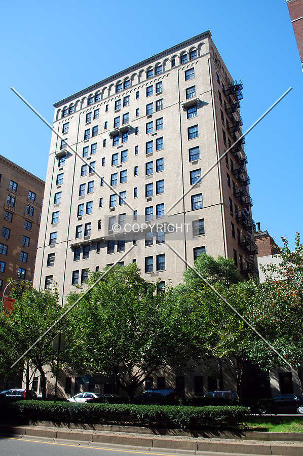 860 Park Avenue by Royce Douglas