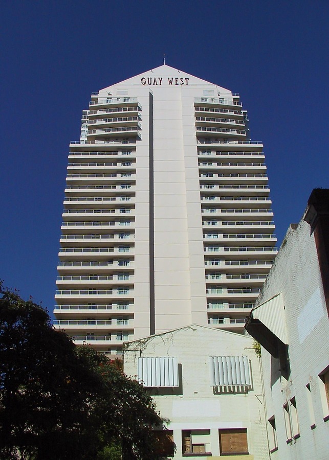 Quay West Apartments by John Bek
