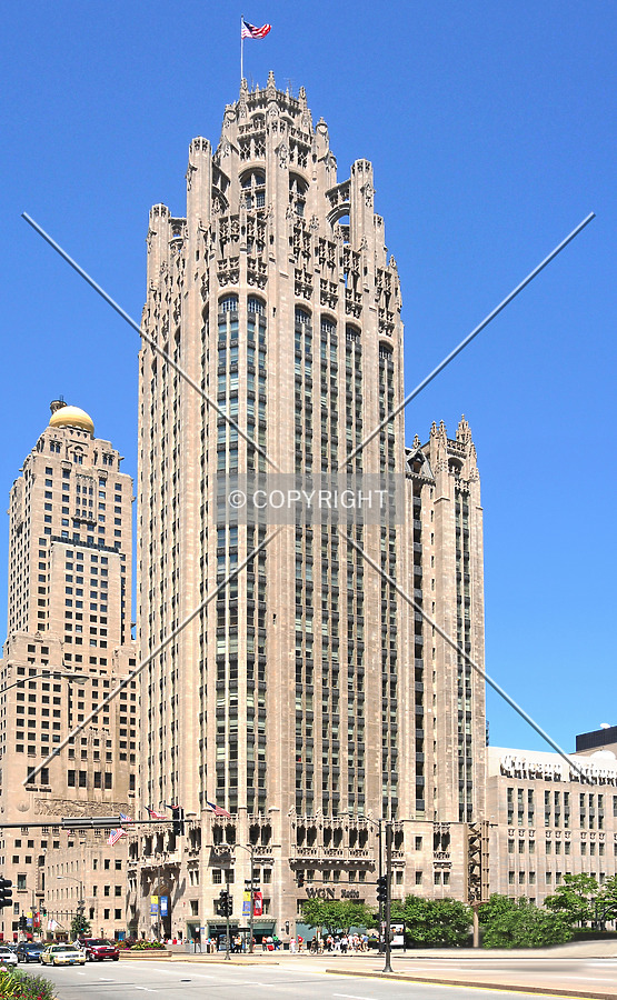 Tribune Tower by Jorge Molina