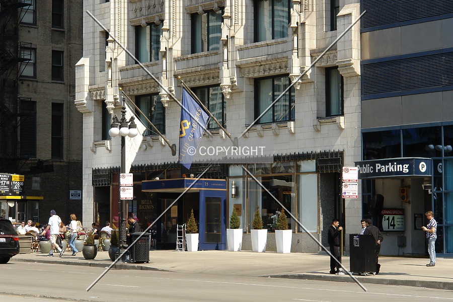 Base and entrance at East Wacker Drive