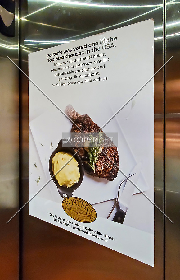 DoubleTree by Hilton Collinsville / Saint Louis by Ryan Hildebrand