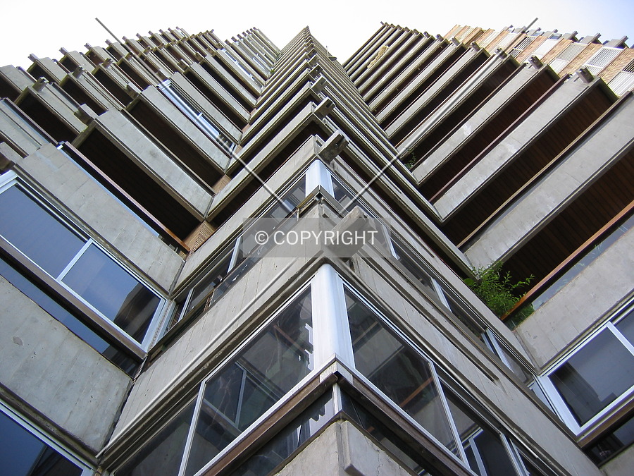 Edificio Luz by Victor Carcedo