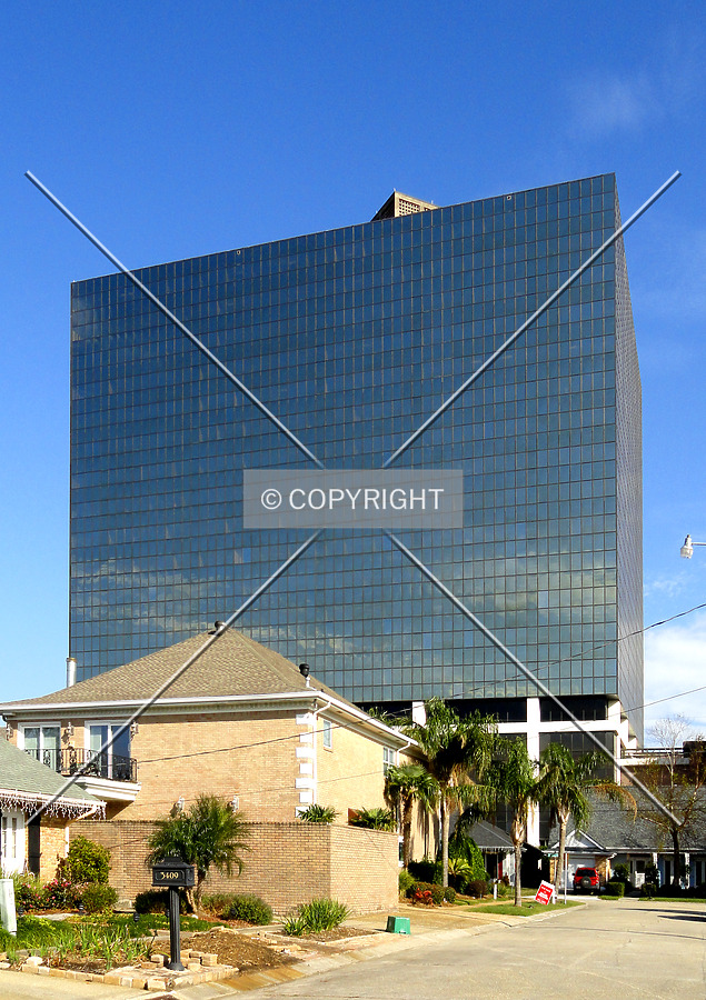 Two Lakeway Center by Chris Patriarca