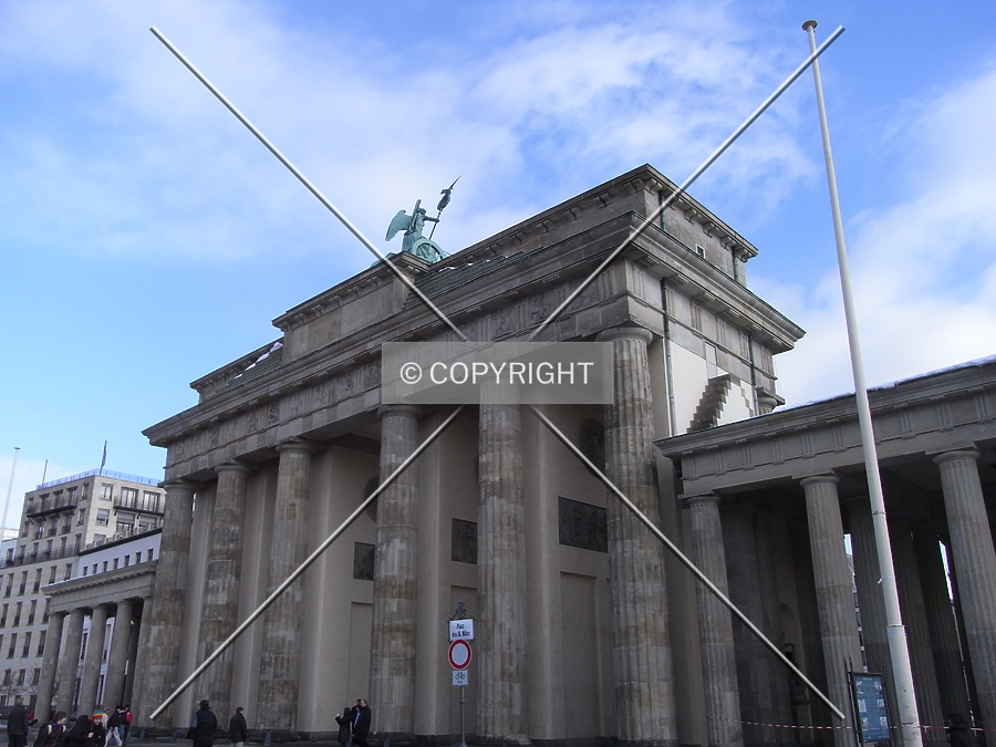 Brandenburger Tor by Jörg Berkemeyer