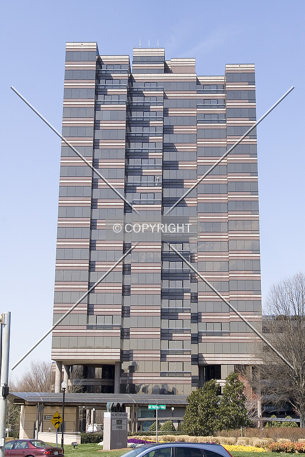 Northpark 500 Tower by Martin Bugajski