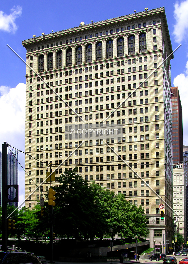 Henry W. Oliver Building by Chris Patriarca