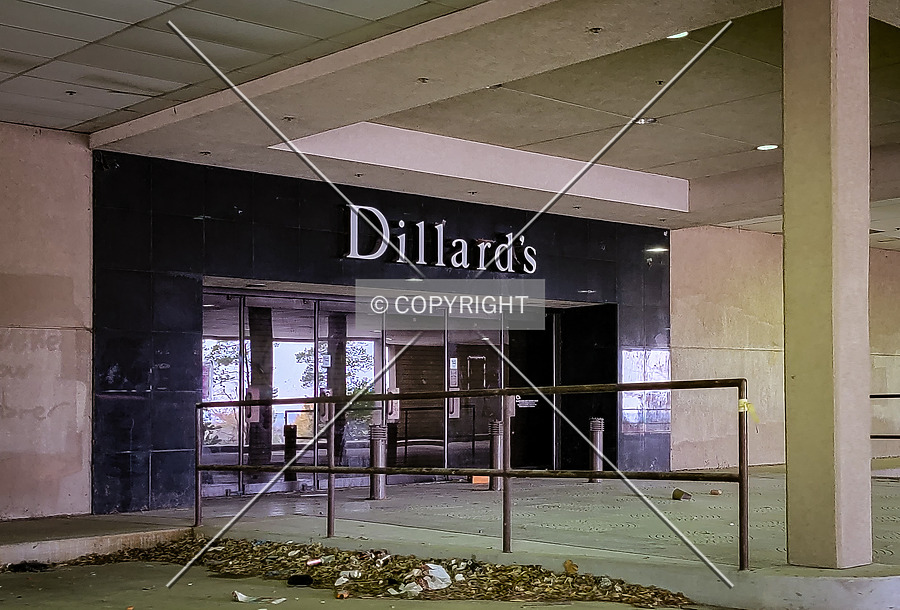 Chesterfield Mall by Ryan Hildebrand