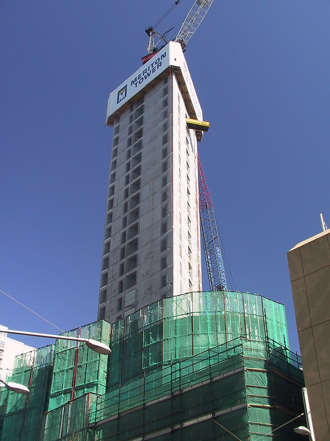 Meriton Tower by John Bek