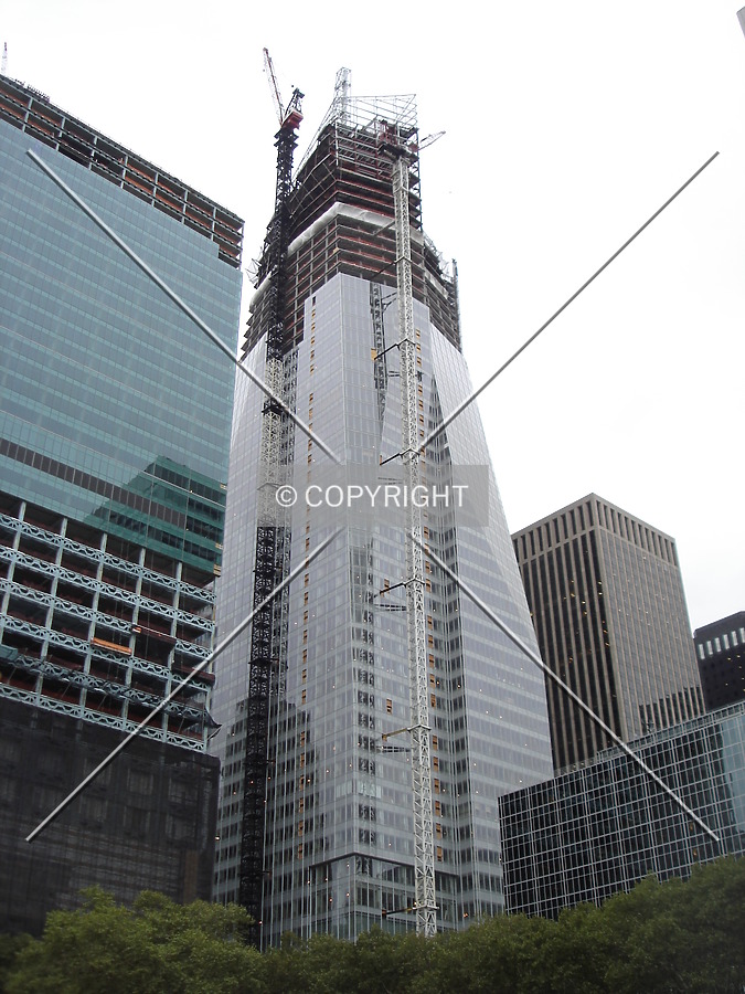 Bank of America Tower by Royce Douglas