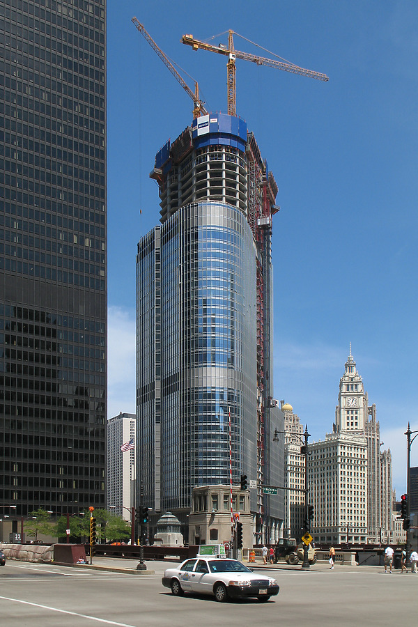 Trump International Hotel & Tower by Michiel van Dijk