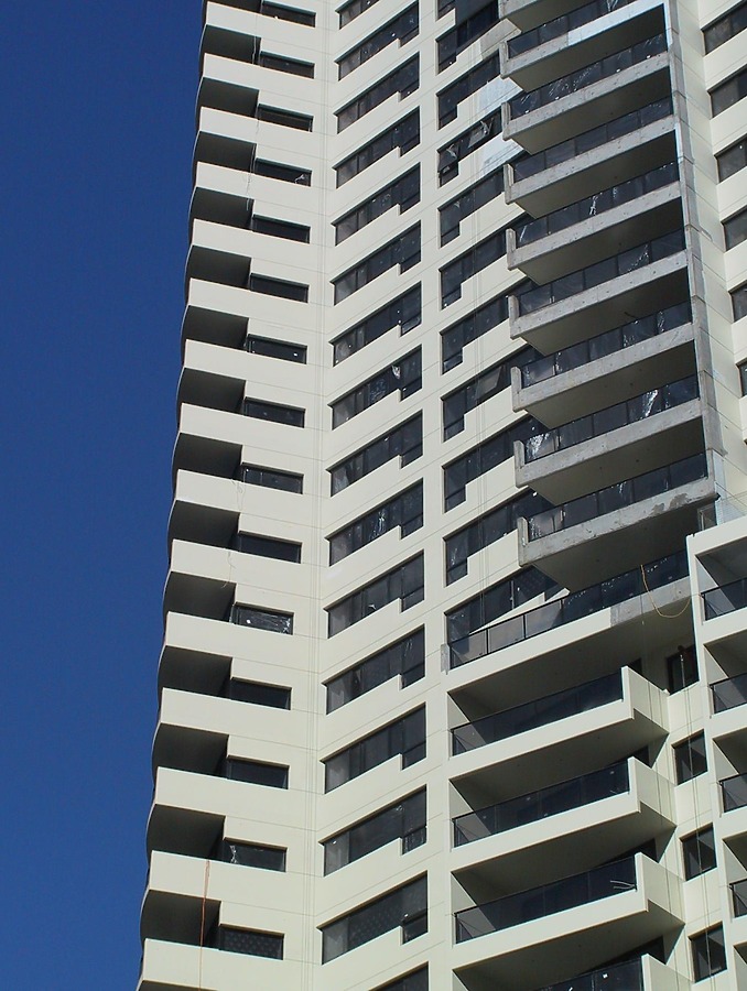 Meriton Tower by John Bek