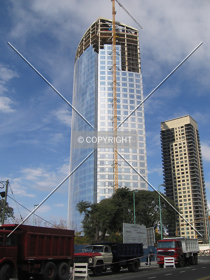 Torre Repsol YPF by Maximiliano Buono