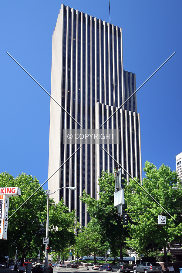 901 Fifth Avenue by Serdica