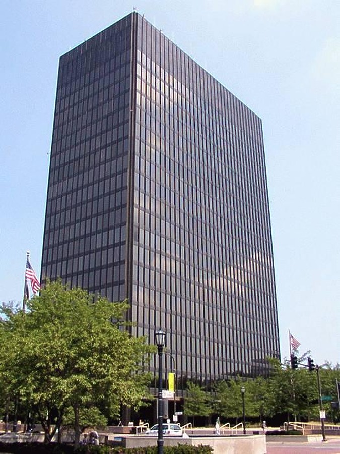 Chase Bank Building by Daniel Kieckhefer