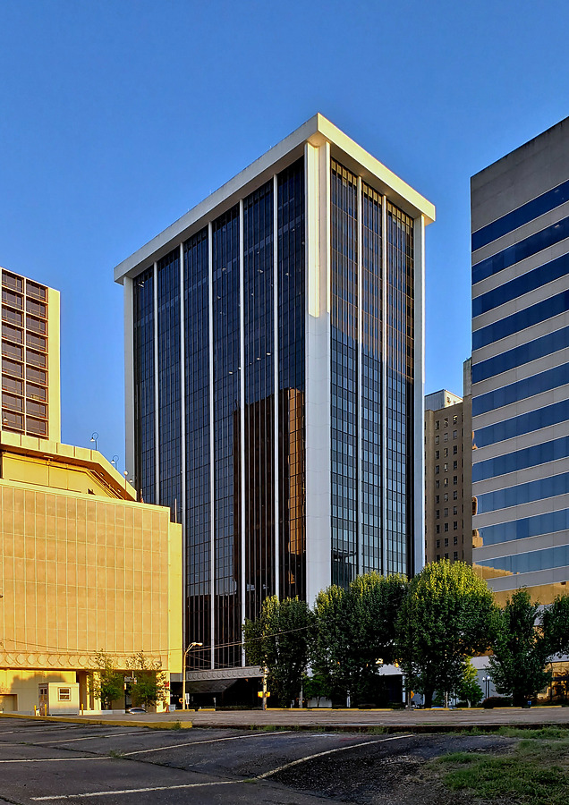 Regions Plaza by Ryan Hildebrand