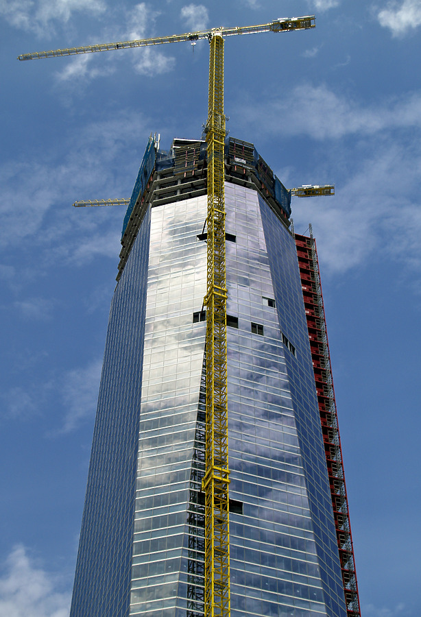Torre de Cristal by Cesar Serrano