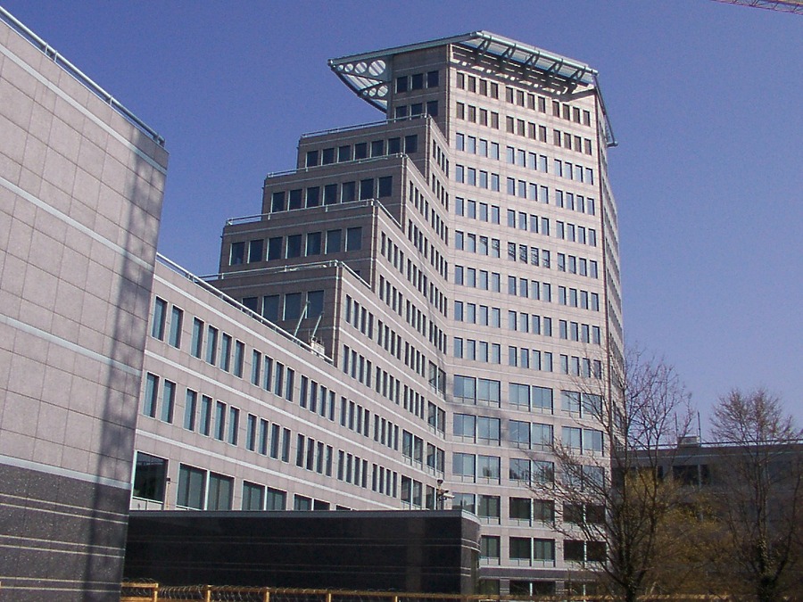 Mannheimer Versicherung by Daniel Kieckhefer