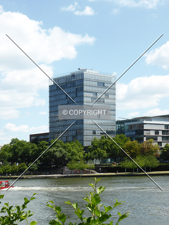 Allianz-Kai by Nephilim