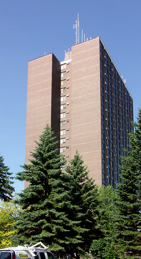 Lashkowitz High Rise by Marshall Gerometta