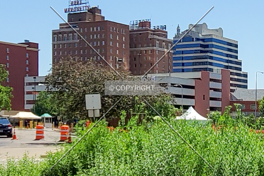 Marriott Courtyard Père Marquette Parking Garage
