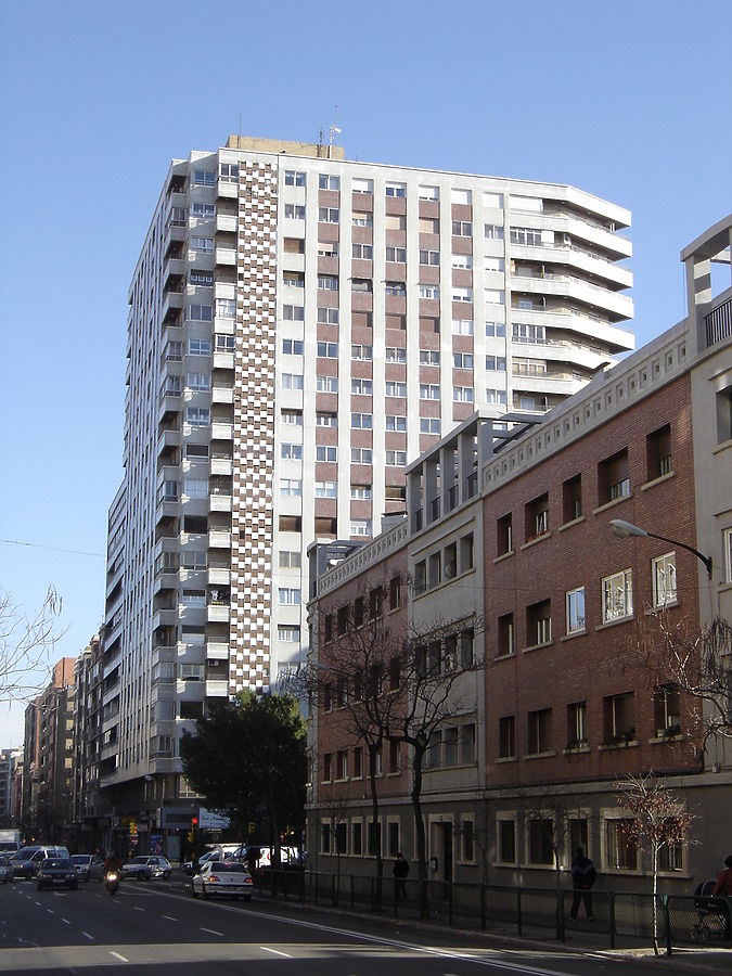 Edificio Torresol by Mikel Allende